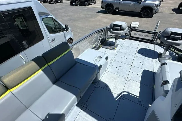 Slide: The Image of Interior of 2026 Sea-Doo PB SWT FISH 21 300 GN AUD GAL 26. - 14