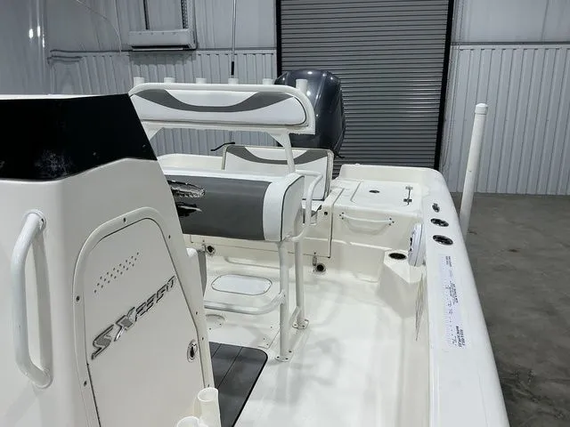 Slide: The Image of Skeeter SX2350 2023 - 22