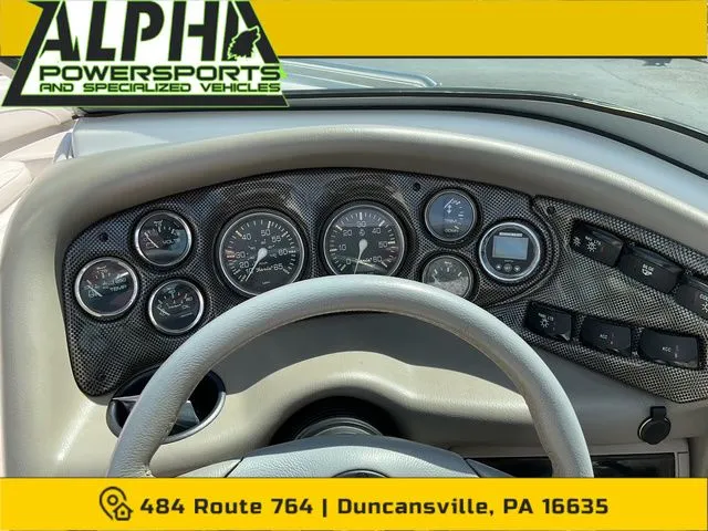 Slide: The Image of Crownline Boats 202 BR 2000 - 8