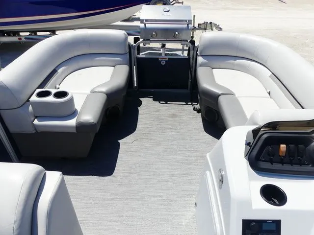 Slide: The Image of Tracker Targa V-18 Combo 2016 - 12