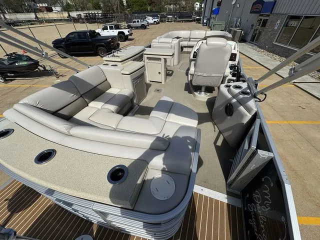 Slide: The Image of Bennington RCL-Bar 2013 - 7