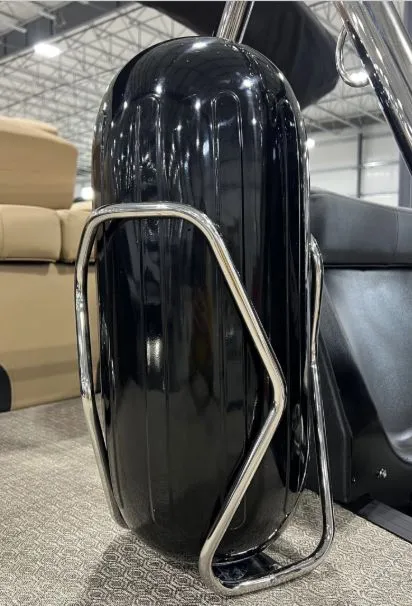 Slide: The Image of Evotti 523 QL 2026 with black fender and chrome holder. - 5