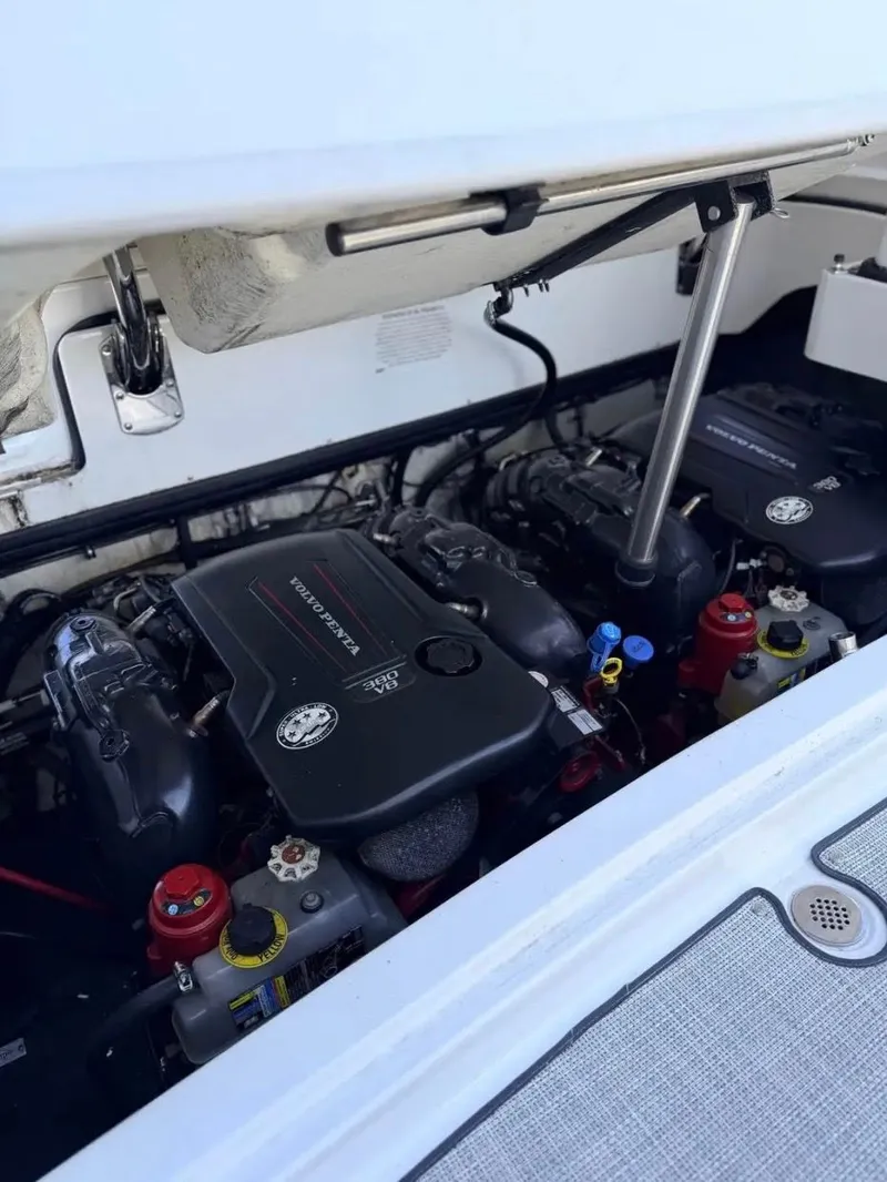Slide: The Image of Engine compartment of a 2020 Cobalt R35 boat. - 23