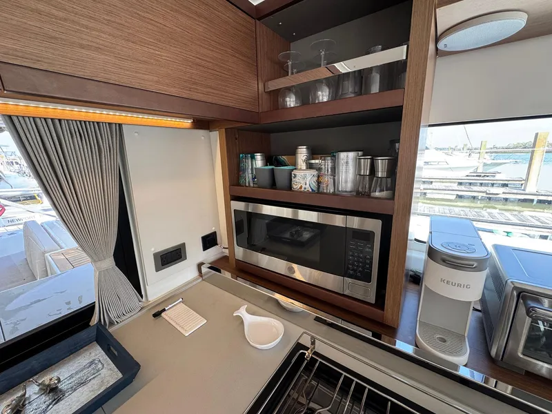 Slide: The Image of Lagoon 46 2022 - 65