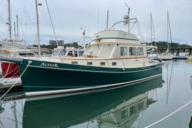 Slide: The Image of Custom Holland Wesmac-Foley Flybridge Cruiser 1988 - 127