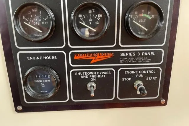 Slide: The Image of Northern Lights Series 3 panel on 1988 cruiser. - 17