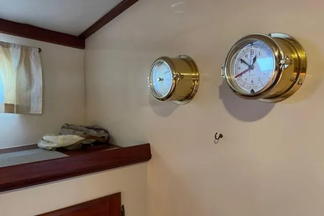 Slide: The Image of Custom Holland Wesmac-Foley Flybridge Cruiser 1988 - 51