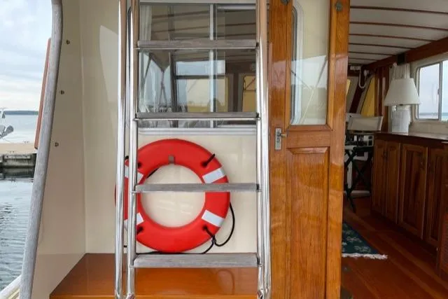 Slide: The Image of Custom Holland Wesmac-Foley Flybridge Cruiser 1988 - 54