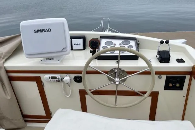 Slide: The Image of Custom Holland Wesmac-Foley Flybridge Cruiser 1988 - 75