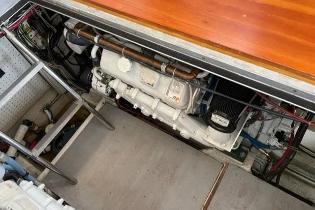 Slide: The Image of Custom Holland Wesmac-Foley Flybridge Cruiser 1988 - 80