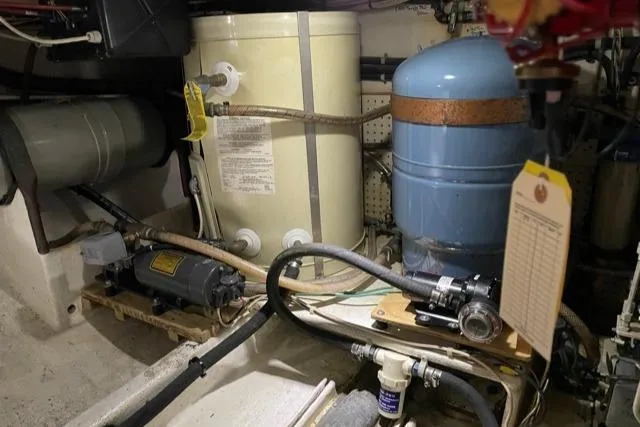 Slide: The Image of Custom Holland Wesmac-Foley Flybridge Cruiser 1988 - 82