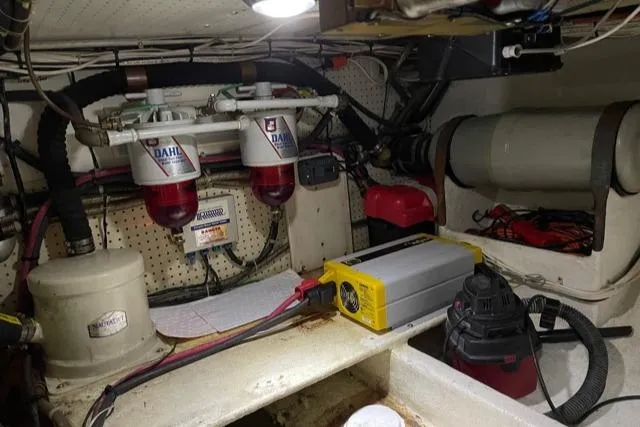 Slide: The Image of Custom Holland Wesmac-Foley Flybridge Cruiser 1988 - 85