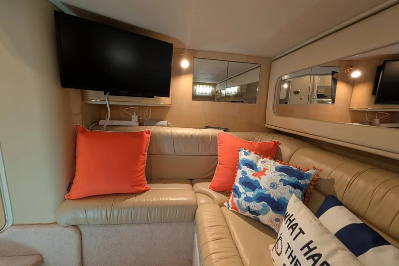 Slide: The Image of 2001 Sea Ray 410 Sundancer - 'Magical Waves - 20