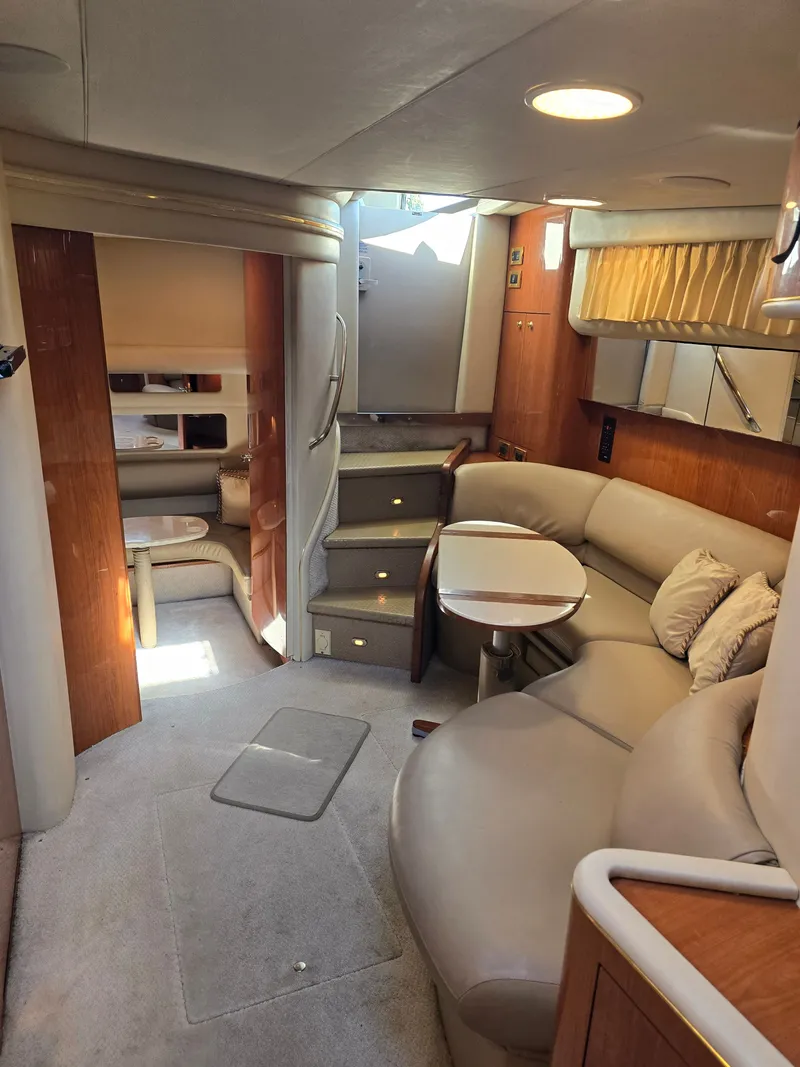 Slide: The Image of Interior of 1998 Sea Ray 450 Sundancer yacht. - 11