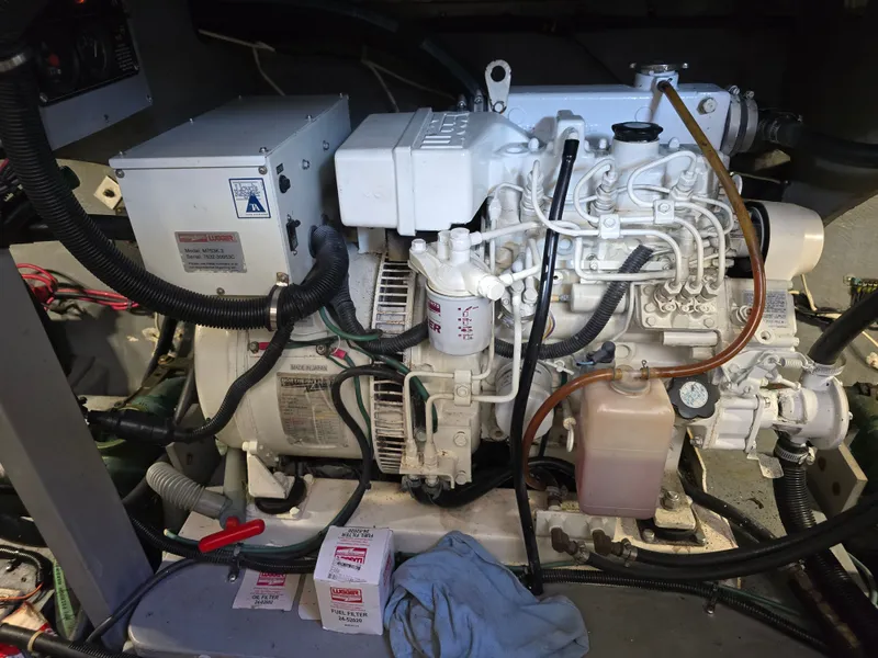Slide: The Image of Engine room of a 1998 Sea Ray 450 Sundancer boat. - 33