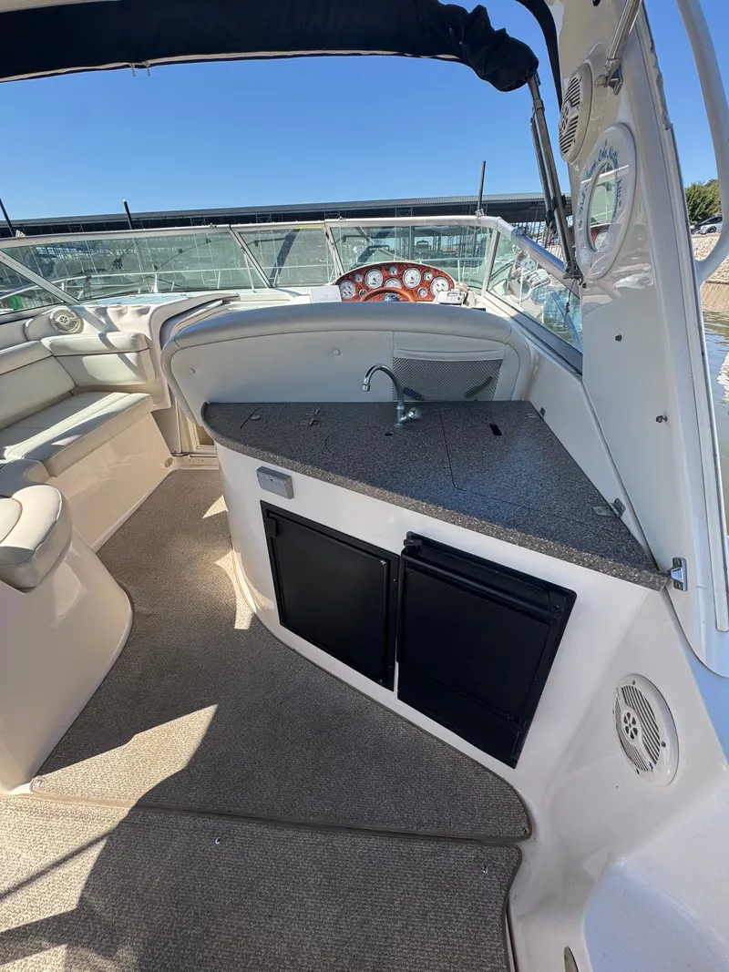 Slide: The Image of Interior of 2005 Rinker Fiesta Vee 342 yacht. - 8