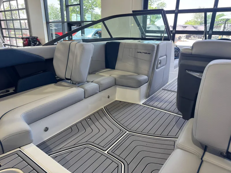 Slide: The Image of Nautique Super Air Nautique 210 2020 - 14