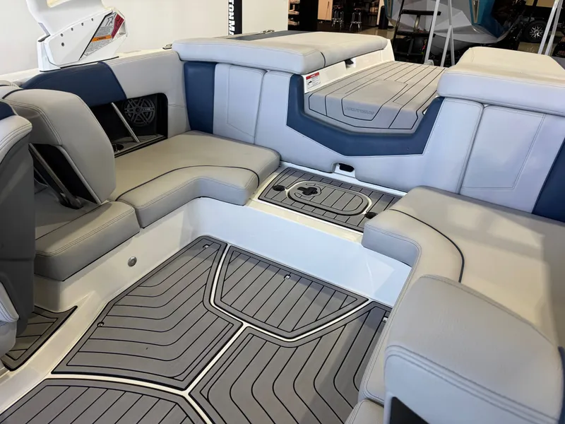 Slide: The Image of Nautique Super Air Nautique 210 2020 - 15