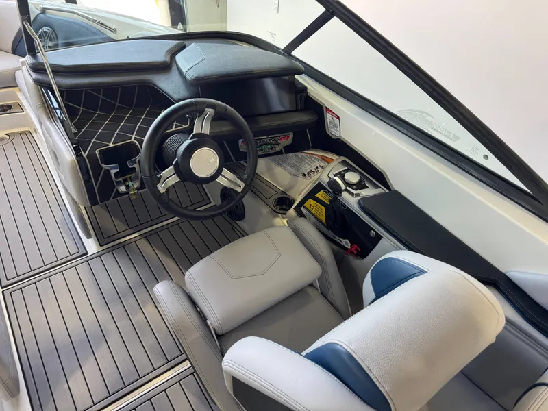 Slide: The Image of Nautique Super Air Nautique 210 2020 - 25