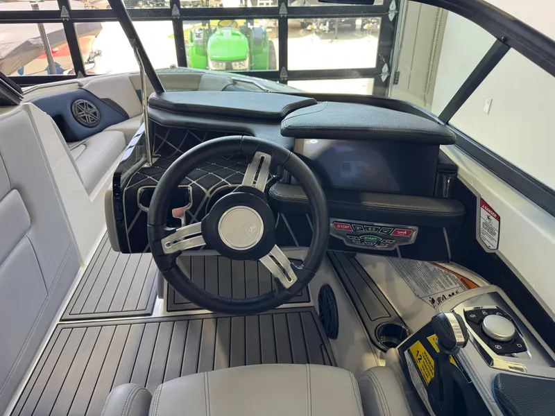 Slide: The Image of Nautique Super Air Nautique 210 2020 - 26