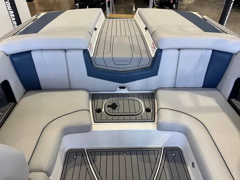 Slide: The Image of Nautique Super Air Nautique 210 2020 - 27