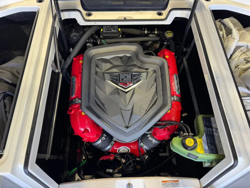 Slide: The Image of Nautique Super Air Nautique 210 2020 - 28