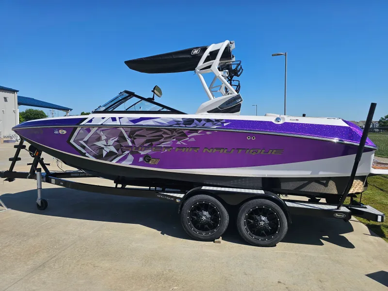 Slide: The Image of Nautique Super Air Nautique G21 2014 - 0
