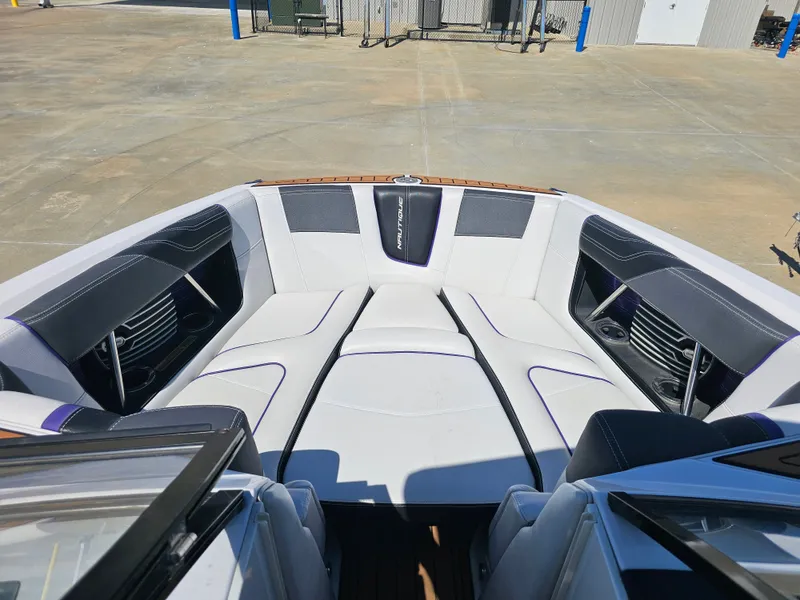 Slide: The Image of Nautique Super Air Nautique G21 2014 - 14