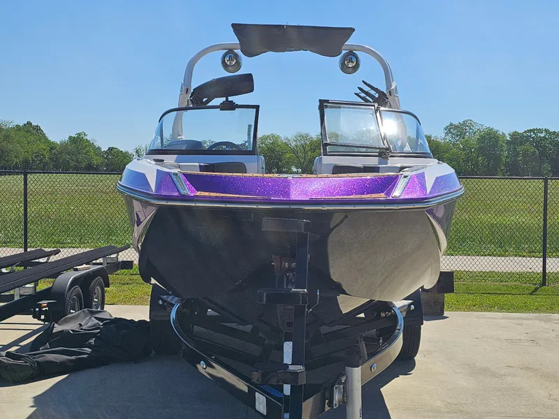 Slide: The Image of Nautique Super Air Nautique G21 2014 - 2