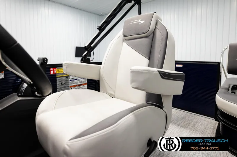 Slide: The Image of Captain's chair in 2026 Bennington 22 SSBSF pontoon boat, featuring sleek design and comfort. - 40