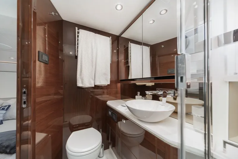Slide: The Image of Princess F55 2019 - 64