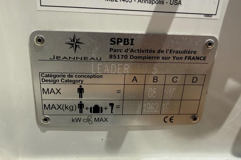 Slide: The Image of Jeanneau Leader 10.5 2019 specification plate with design category and capacity details. - 35