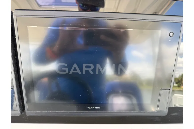 Slide: The Image of Garmin display on 2019 Jeanneau Leader 10.5 boat dashboard. - 61