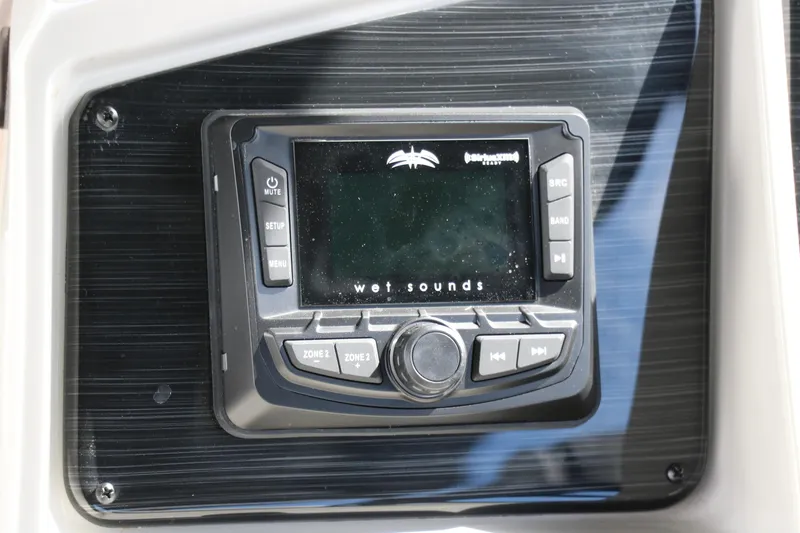 Slide: The Image of 2025 Sylvan MIRAGE X3 DLZ BAR audio system with Wet Sounds control panel. - 27