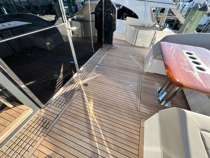 Slide: The Image of Fairline Squadron 68 2020 - 73