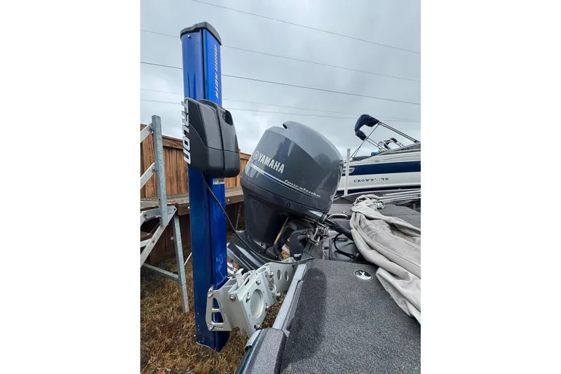 Slide: The Image of 2013 Ranger 1850 LS boat with Yamaha motor and Talon anchor system. - 13