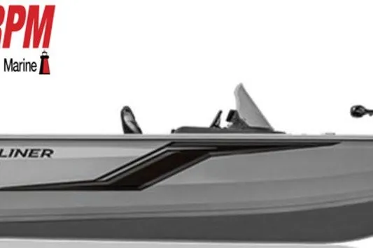 Slide: The Image of 2026 Crestliner 1750 Fish Hawk SC boat, side view, RPM Marine logo visible. - 41