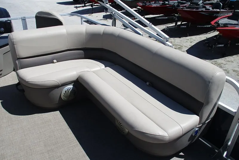Slide: The Image of 2023 Sun Tracker Bass Buggy 18 DLX pontoon boat seating area. - 15