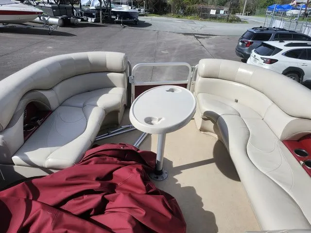 Slide: The Image of Starcraft 226FNS 2012 - 6