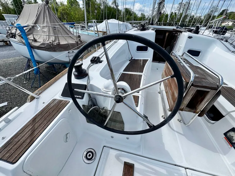 Slide: The Image of Jeanneau 349 2019 - 88