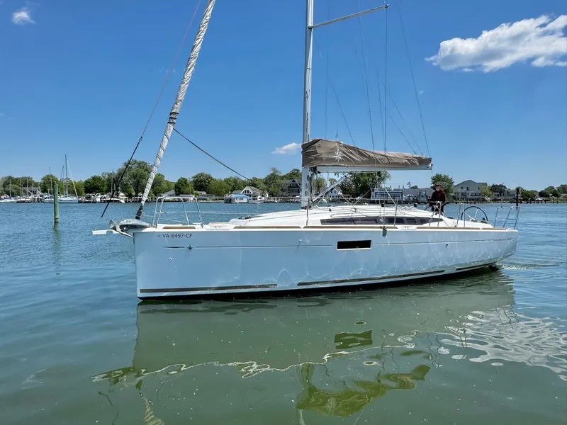 Slide: The Image of Jeanneau 349 2019 - 96