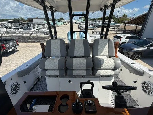 Slide: The Image of Everglades 33 Center Console 2024 - 16