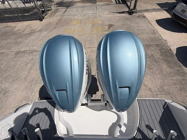 Slide: The Image of Everglades 33 Center Console 2024 - 40