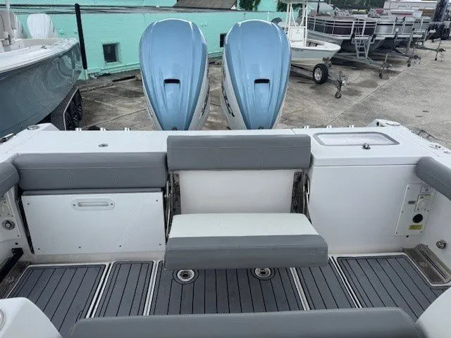 Slide: The Image of Everglades 33 Center Console 2024 - 47