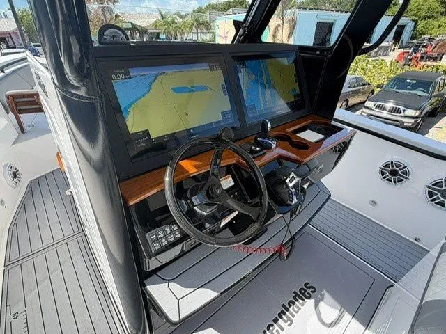 Slide: The Image of Everglades 33 Center Console 2024 - 53