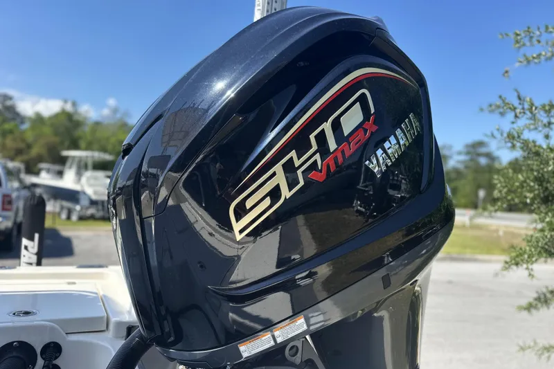 Slide: The Image of Yamaha SHO VMAX outboard motor on 2023 Pathfinder 2200 TRS boat, sunny day background. - 19