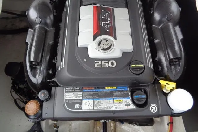 Slide: The Image of Engine of 2019 Monterey 218SS Super Sport boat, featuring Mercury 4.5L 250 horsepower. - 29