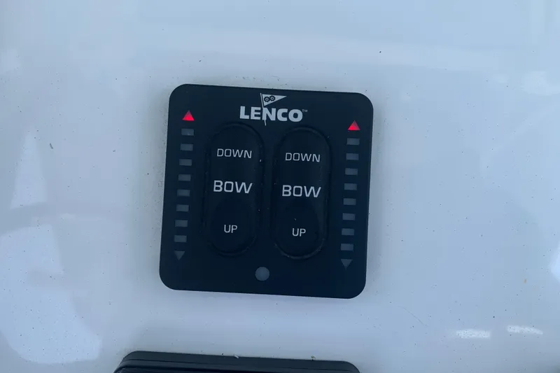 Slide: The Image of Lenco trim tab control panel on 2020 Sea Hunt Ultra 275 SE boat. - 6