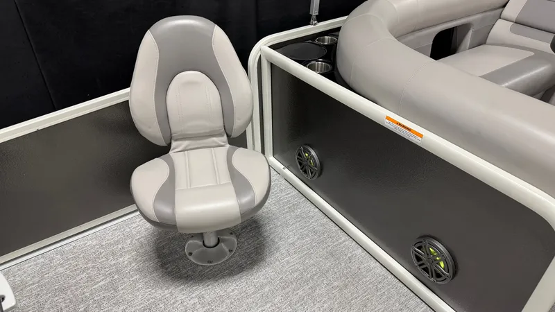 Slide: The Image of Premier 230 ANGLER 2024 - 65