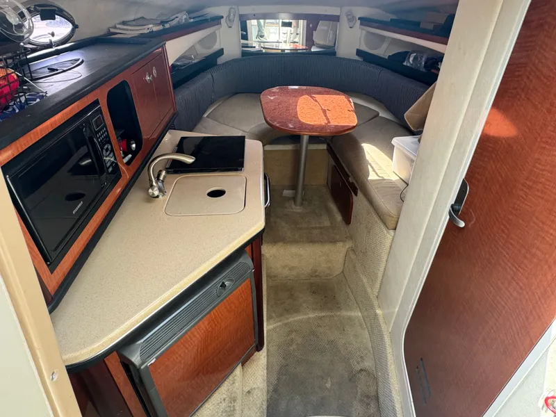 Slide: The Image of Interior of 2005 Sea Ray Sundancer 260 yacht. - 12
